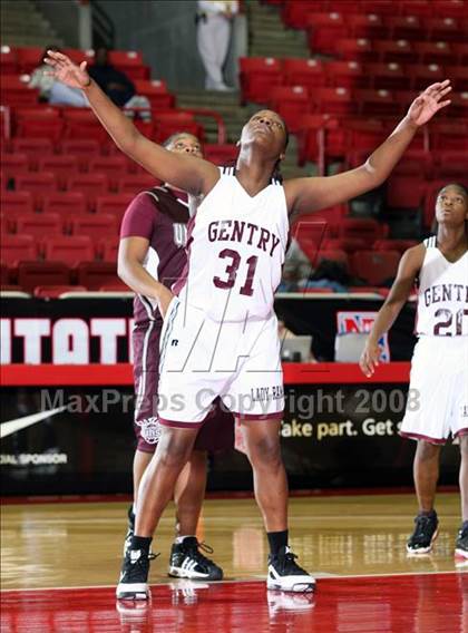 Thumbnail 1 in Gentry vs. University (T-Mobile Invitational) photogallery.