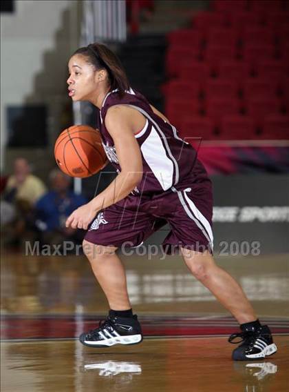 Thumbnail 3 in Gentry vs. University (T-Mobile Invitational) photogallery.