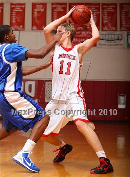 Thumbnail 2 in Palisades vs. Harvard-Westlake (Pacific Shores Tournament) photogallery.
