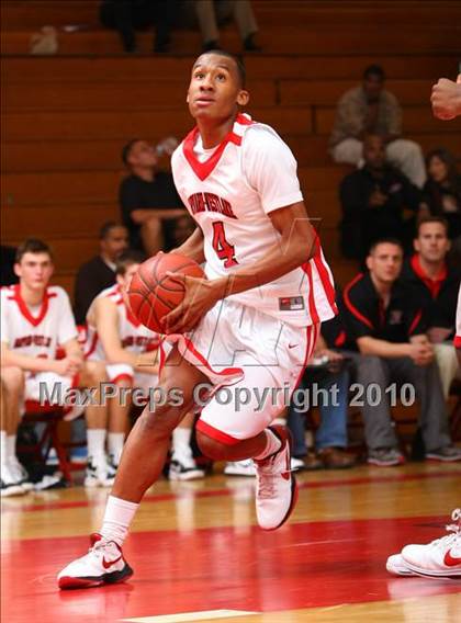 Thumbnail 1 in Palisades vs. Harvard-Westlake (Pacific Shores Tournament) photogallery.