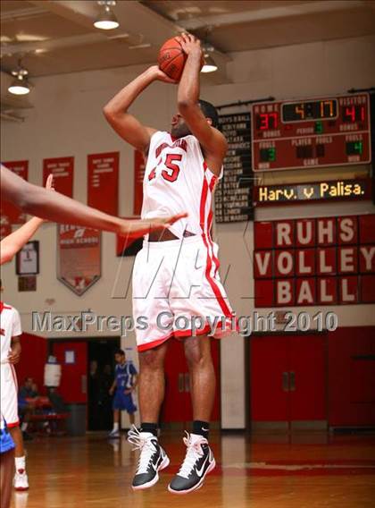 Thumbnail 2 in Palisades vs. Harvard-Westlake (Pacific Shores Tournament) photogallery.