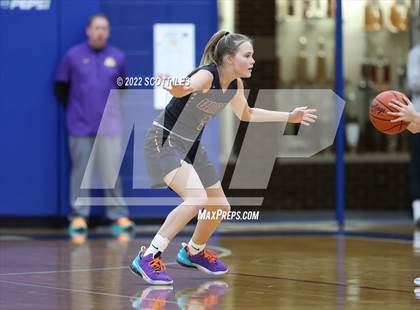 Thumbnail 1 in Unioto vs Warren (OHSAA D2 District Semifinal) photogallery.