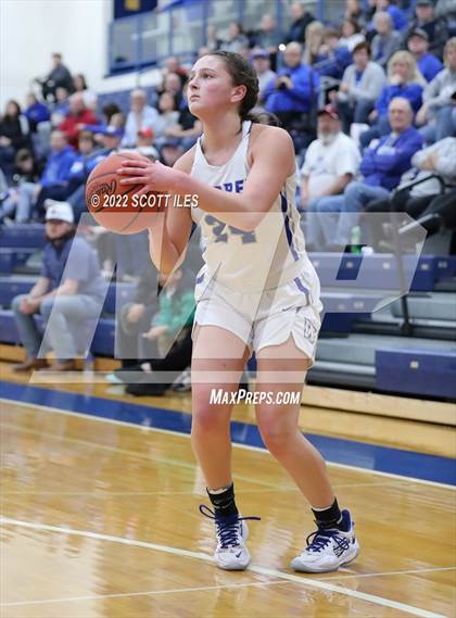 Thumbnail 3 in Unioto vs Warren (OHSAA D2 District Semifinal) photogallery.