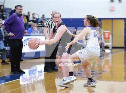 Thumbnail 3 in Unioto vs Warren (OHSAA D2 District Semifinal) photogallery.