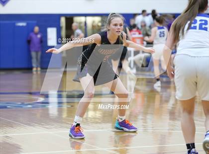 Thumbnail 2 in Unioto vs Warren (OHSAA D2 District Semifinal) photogallery.