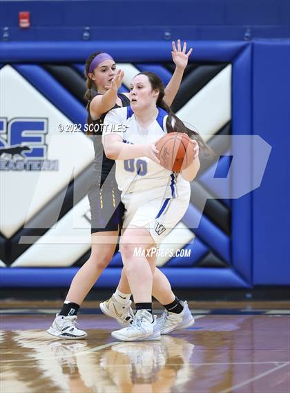 Thumbnail 1 in Unioto vs Warren (OHSAA D2 District Semifinal) photogallery.