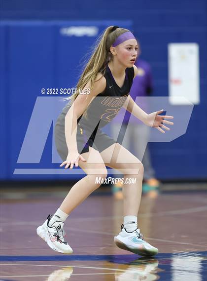 Thumbnail 3 in Unioto vs Warren (OHSAA D2 District Semifinal) photogallery.