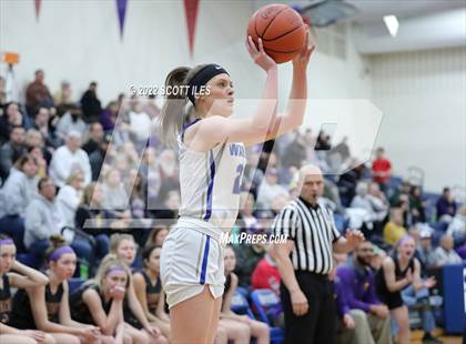 Thumbnail 2 in Unioto vs Warren (OHSAA D2 District Semifinal) photogallery.