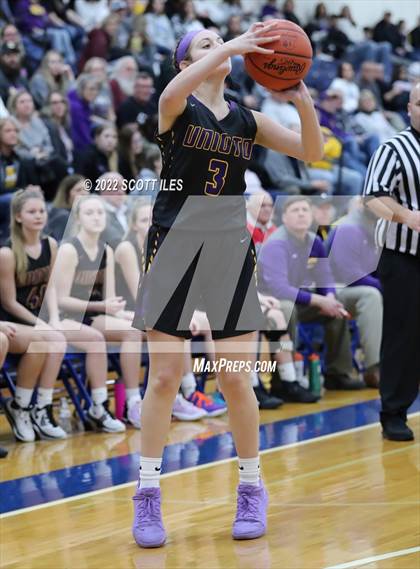 Thumbnail 2 in Unioto vs Warren (OHSAA D2 District Semifinal) photogallery.