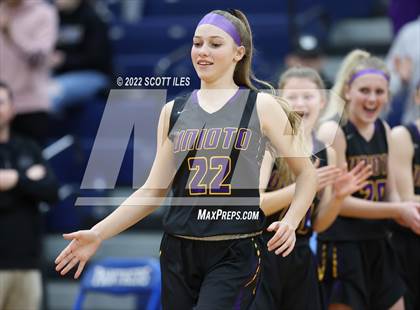 Thumbnail 2 in Unioto vs Warren (OHSAA D2 District Semifinal) photogallery.