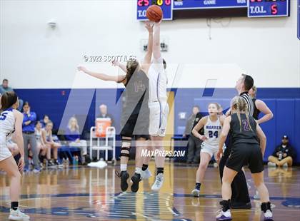 Thumbnail 2 in Unioto vs Warren (OHSAA D2 District Semifinal) photogallery.