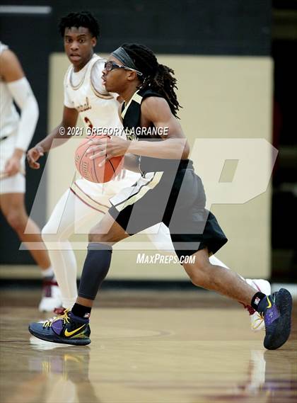 Thumbnail 2 in Fossil Ridge vs Keller Central photogallery.