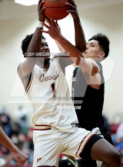 Thumbnail 3 in Fossil Ridge vs Keller Central photogallery.