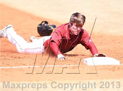 Thumbnail 1 in Eustis vs. Tullahoma (National High School Invitational) photogallery.