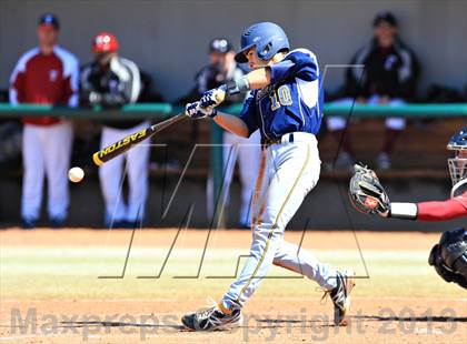 Thumbnail 2 in Eustis vs. Tullahoma (National High School Invitational) photogallery.