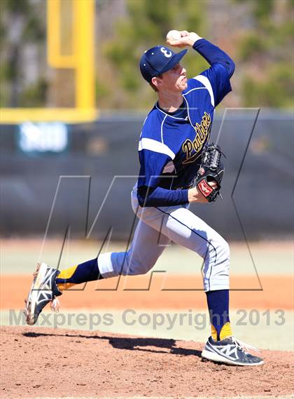 Thumbnail 2 in Eustis vs. Tullahoma (National High School Invitational) photogallery.