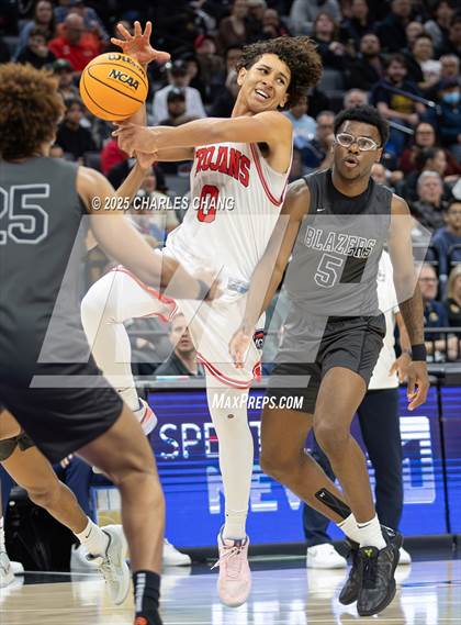 Thumbnail 2 in Sierra Canyon @ Lincoln (CIF D1 Finals) photogallery.