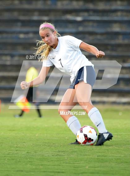 Thumbnail 2 in White County @ Soddy Daisy photogallery.