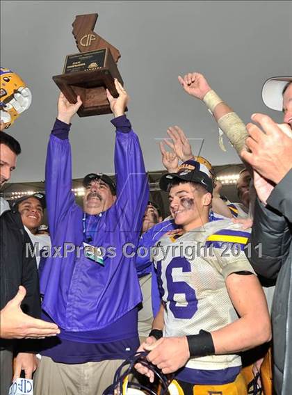 Thumbnail 3 in Madison vs. Escalon (CIF State D3 Final) photogallery.