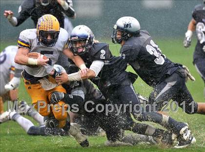 Thumbnail 1 in Madison vs. Escalon (CIF State D3 Final) photogallery.