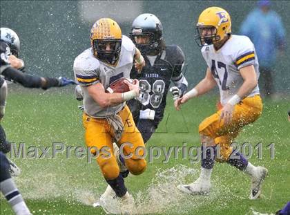 Thumbnail 1 in Madison vs. Escalon (CIF State D3 Final) photogallery.