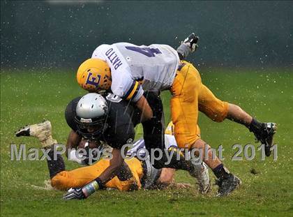 Thumbnail 2 in Madison vs. Escalon (CIF State D3 Final) photogallery.