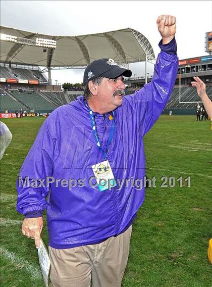 Thumbnail 2 in Madison vs. Escalon (CIF State D3 Final) photogallery.