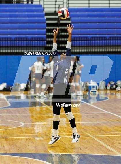 Thumbnail 2 in South Gwinnett vs Centennial photogallery.