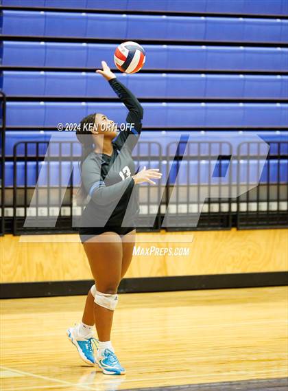 Thumbnail 3 in South Gwinnett vs Centennial photogallery.
