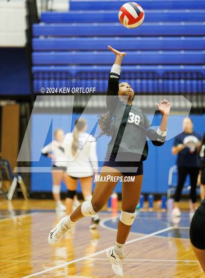 Thumbnail 3 in South Gwinnett vs Centennial photogallery.