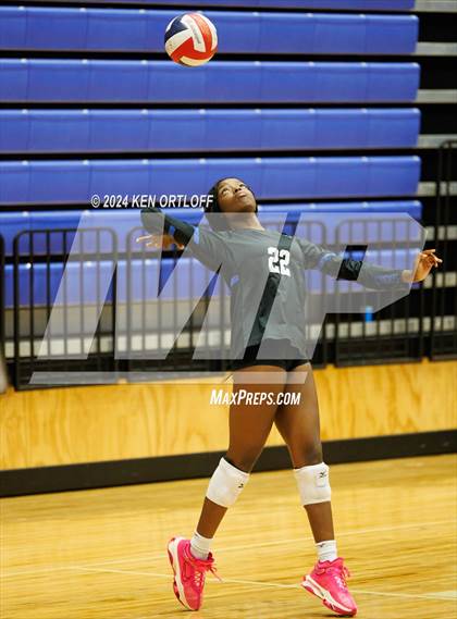 Thumbnail 1 in South Gwinnett vs Centennial photogallery.