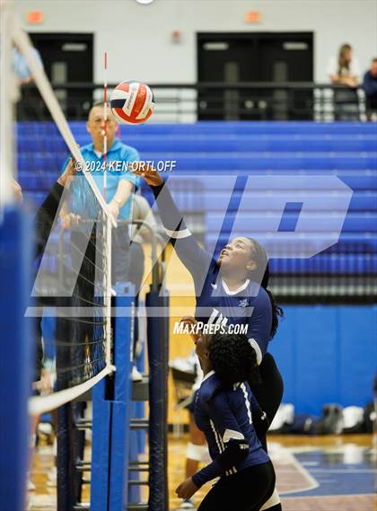 Thumbnail 1 in South Gwinnett vs Centennial photogallery.