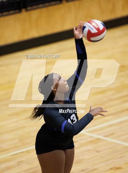 Thumbnail 3 in South Gwinnett vs Centennial photogallery.