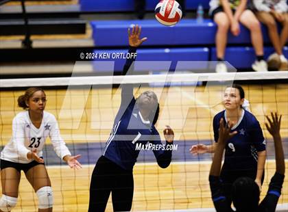 Thumbnail 2 in South Gwinnett vs Centennial photogallery.