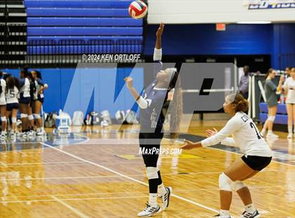 Thumbnail 2 in South Gwinnett vs Centennial photogallery.