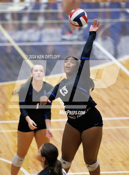 Thumbnail 3 in South Gwinnett vs Centennial photogallery.