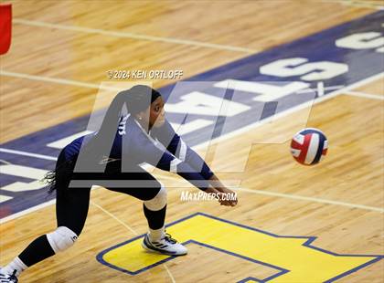Thumbnail 3 in South Gwinnett vs Centennial photogallery.