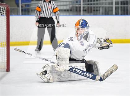 Thumbnail 2 in Holy Ghost Prep @ Malvern Prep (2022 Flyers Cup AAA Semifinal) photogallery.