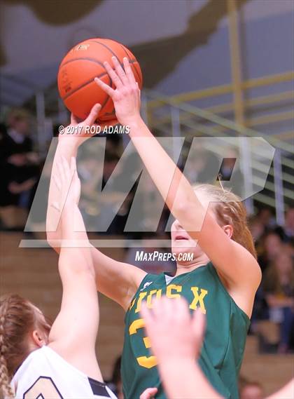 Thumbnail 2 in Pius X @ Lincoln Southeast photogallery.