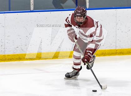 Thumbnail 2 in Hanover vs Trinity (Brian C. Stone Memorial Christmas Tournament) photogallery.