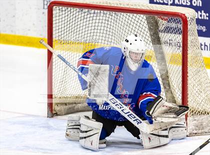 Thumbnail 3 in Hanover vs Trinity (Brian C. Stone Memorial Christmas Tournament) photogallery.