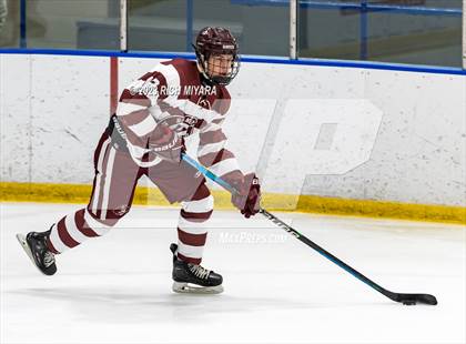 Thumbnail 3 in Hanover vs Trinity (Brian C. Stone Memorial Christmas Tournament) photogallery.
