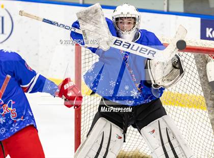 Thumbnail 3 in Hanover vs Trinity (Brian C. Stone Memorial Christmas Tournament) photogallery.