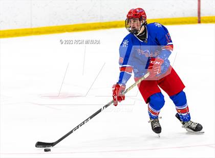 Thumbnail 1 in Hanover vs Trinity (Brian C. Stone Memorial Christmas Tournament) photogallery.