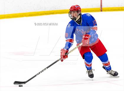 Thumbnail 2 in Hanover vs Trinity (Brian C. Stone Memorial Christmas Tournament) photogallery.