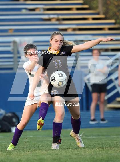 Thumbnail 1 in Charlotte Country Day School vs. Fort Mill photogallery.