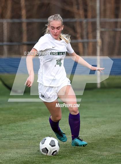 Thumbnail 3 in Charlotte Country Day School vs. Fort Mill photogallery.