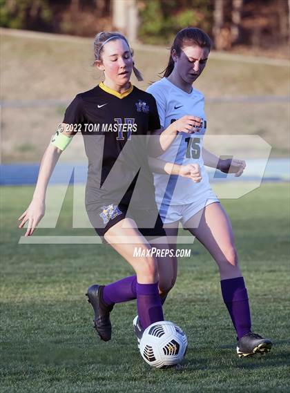 Thumbnail 2 in Charlotte Country Day School vs. Fort Mill photogallery.