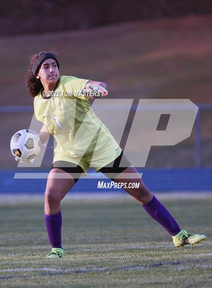 Thumbnail 2 in Charlotte Country Day School vs. Fort Mill photogallery.