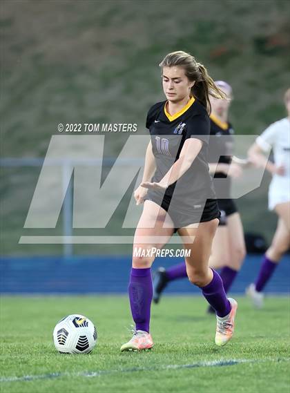 Thumbnail 1 in Charlotte Country Day School vs. Fort Mill photogallery.